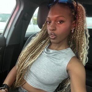 Meet your Posher, Jamya